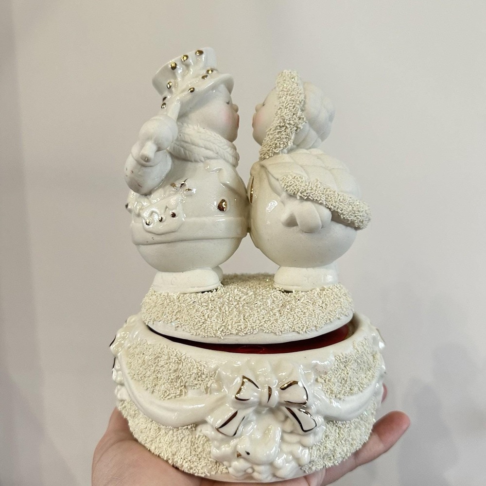 JC‎ Penney Home Collection Musical Bisque Snow Couple Christmas Original Box